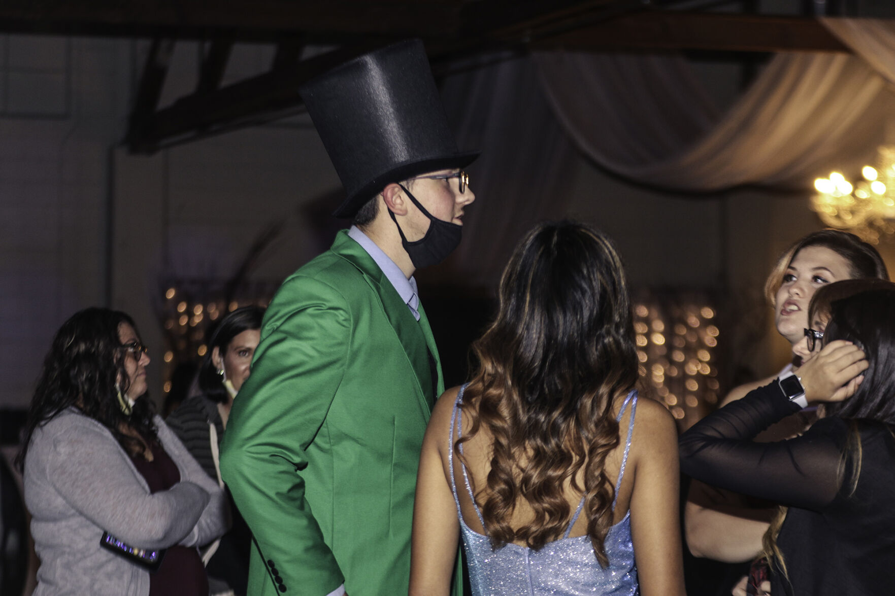 PHOTOS: Weborg 21 Centre Prom